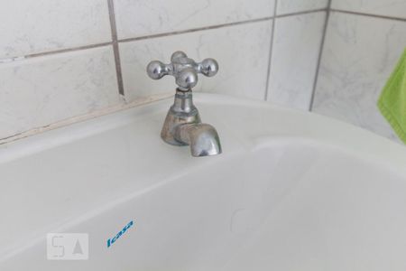 Casa à venda com 140m², 3 quartos e 2 vagasBanheiro de Serviço