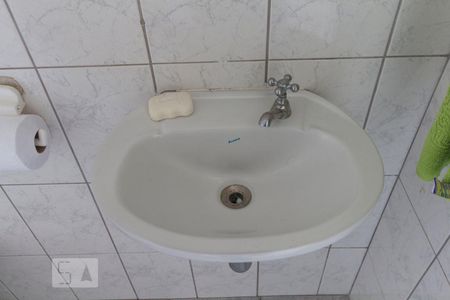 Casa à venda com 140m², 3 quartos e 2 vagasBanheiro de Serviço