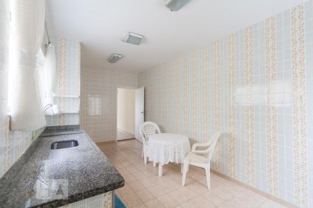 Casa à venda com 140m², 3 quartos e 2 vagasCozinha