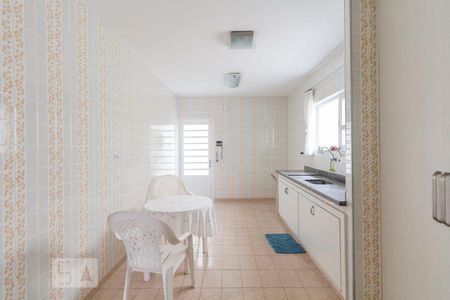 Casa à venda com 140m², 3 quartos e 2 vagasCozinha