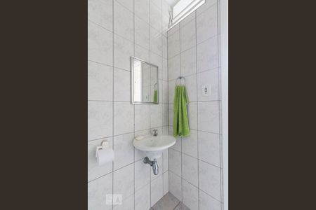 Casa à venda com 140m², 3 quartos e 2 vagasBanheiro de Serviço