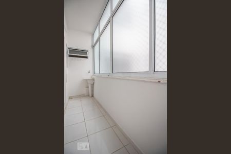 Apartamento para alugar com 90m², 1 quarto e sem vaga Apartamento para alugar com 90m², 1 quarto e sem vagaLavanderia