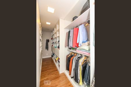 Apartamento para alugar com 80m², 2 quartos e 1 vagaCloset Dormitório  2  Suite