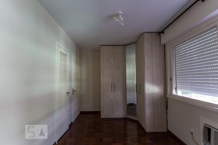 Suíte de apartamento para alugar com 3 quartos, 113m² em Menino Deus, Porto Alegre
