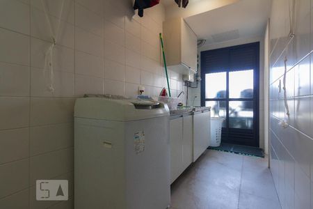Apartamento para alugar com 168m², 2 quartos e 3 vagas Apartamento para alugar com 168m², 2 quartos e 3 vagasÁrea de Serviço