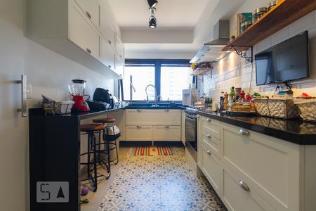 Apartamento para alugar com 168m², 2 quartos e 3 vagas Apartamento para alugar com 168m², 2 quartos e 3 vagasCozinha