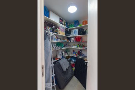 Apartamento para alugar com 168m², 2 quartos e 3 vagas Apartamento para alugar com 168m², 2 quartos e 3 vagasQuarto - Área de Serviço