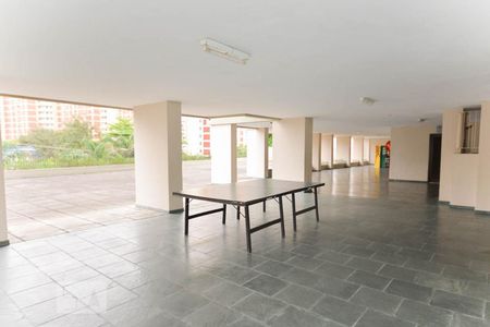 Apartamento à venda com 72m², 1 quarto e 1 vagaÁrea comum