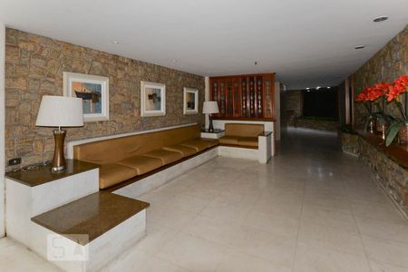 Apartamento à venda com 72m², 1 quarto e 1 vagaPortaria