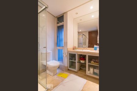 Apartamento para alugar com 480m², 3 quartos e 6 vagasBanheiro da Suite