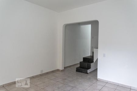 Sala de casa à venda com 3 quartos, 120m² em Água Branca, São Paulo