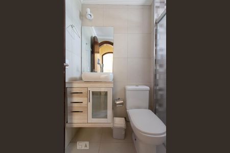 Banheiro de apartamento para alugar com 2 quartos, 55m² em São José, São Caetano do Sul