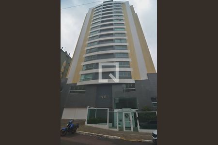 Apartamento à venda com 105m², 3 quartos e 2 vagasFachada