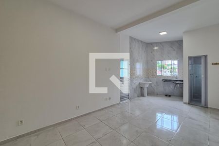 Sala/Quarto de casa para alugar com 1 quarto, 32m² em Baeta Neves, São Bernardo do Campo