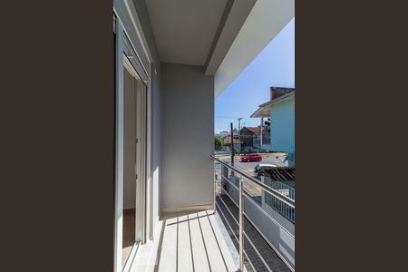 Casa de condomínio à venda com 89m², 2 quartos e 1 vagaSacada