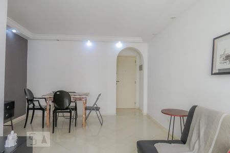 Sala  de apartamento à venda com 3 quartos, 73m² em Moema, São Paulo