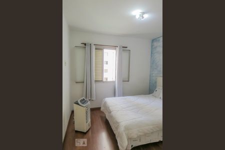 Quarto 2 de apartamento à venda com 3 quartos, 73m² em Moema, São Paulo