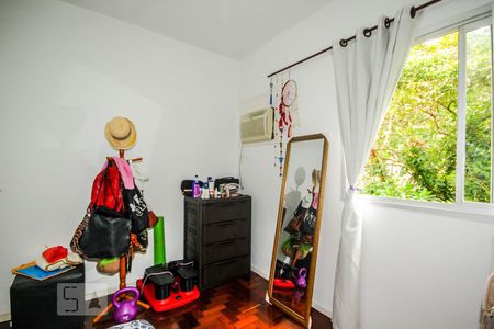 Apartamento à venda com 100m², 2 quartos e 2 vagasQuarto 1