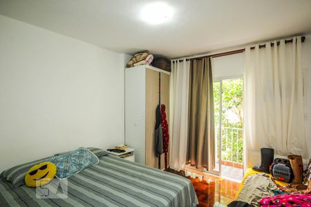 Apartamento à venda com 100m², 2 quartos e 2 vagasQuarto Suíte