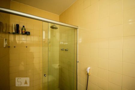 Apartamento à venda com 100m², 2 quartos e 2 vagasBanheiro da Suíte