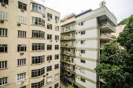 Apartamento à venda com 100m², 2 quartos e 2 vagasVista da Sala