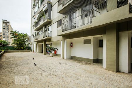 Apartamento à venda com 100m², 2 quartos e 2 vagasÁrea Comum - Playground