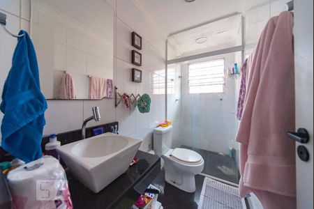 Banheiro  de casa de condomínio à venda com 2 quartos, 62m² em Vila Homero Thon, Santo André