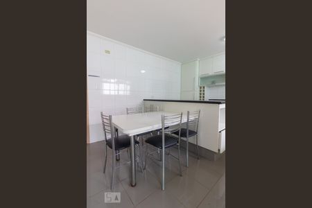 Casa à venda com 150m², 3 quartos e 2 vagasCozinha