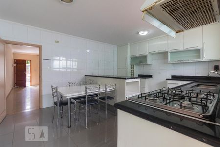 Casa à venda com 150m², 3 quartos e 2 vagasCozinha