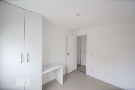 Quarto de apartamento para alugar com 3 quartos, 164m² em Recreio dos Bandeirantes, Rio de Janeiro