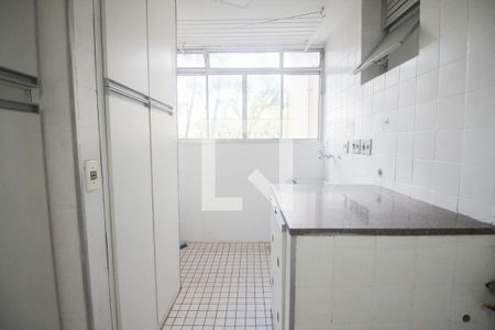 Apartamento à venda com 79m², 3 quartos e 1 vagaarea de serviço