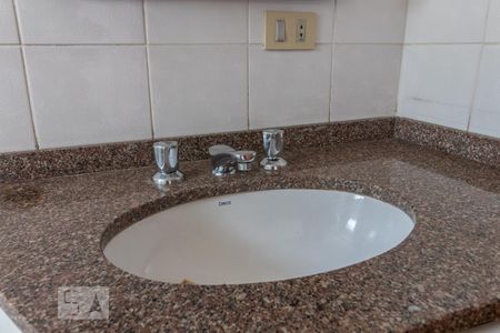 Apartamento para alugar com 133m², 3 quartos e 1 vagaBanheiro da suite