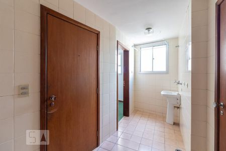 Apartamento para alugar com 133m², 3 quartos e 1 vagaÁrea de serviço