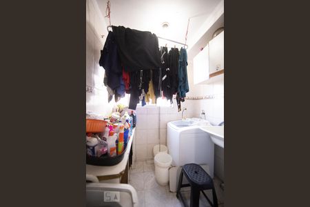 Apartamento à venda com 64m², 2 quartos e 1 vagaÁrea de Serviço