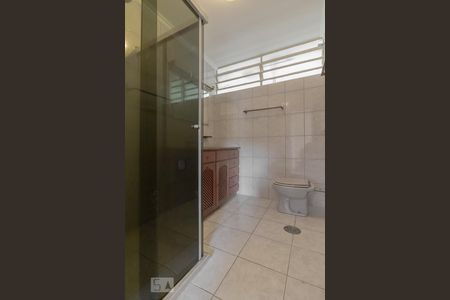 Banheiro de apartamento para alugar com 2 quartos, 89m² em Vila Deodoro, São Paulo