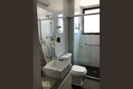 Apartamento para alugar com 140m², 3 quartos e 2 vagasBanheiro