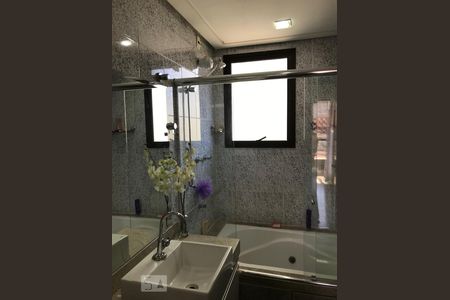 Apartamento para alugar com 140m², 3 quartos e 2 vagasBanheiro da Suíte