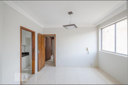 Sala de apartamento à venda com 3 quartos, 100m² em Coração de Jesus, Belo Horizonte