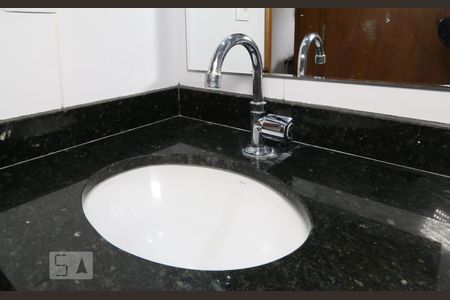 Casa à venda com 134m², 3 quartos e 3 vagasBanheiro 2