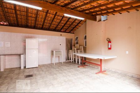 Apartamento para alugar com 60m², 3 quartos e 1 vaga Apartamento para alugar com 60m², 3 quartos e 1 vagaChurrasqueira do salão de festas