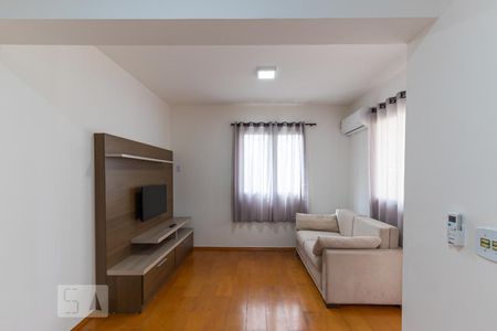 Sala de apartamento para alugar com 1 quarto, 50m² em Cambuí, Campinas