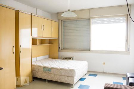 Sala/Quarto de kitnet/studio para alugar com 1 quarto, 29m² em Cidade Baixa, Porto Alegre