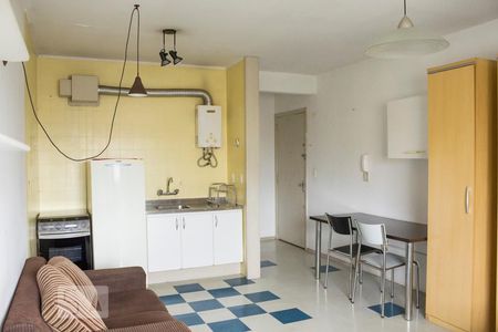 Sala/Cozinha de kitnet/studio para alugar com 1 quarto, 29m² em Cidade Baixa, Porto Alegre
