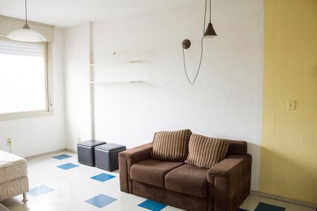 Sala/Quarto de kitnet/studio para alugar com 1 quarto, 29m² em Cidade Baixa, Porto Alegre