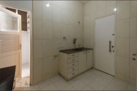 Apartamento à venda com 68m², 2 quartos e sem vagaCozinha