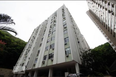 Apartamento à venda com 68m², 2 quartos e sem vagaFachada do Prédio