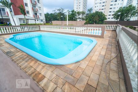 Apartamento para alugar com 64m², 2 quartos e 1 vagaÁrea comum - Piscina