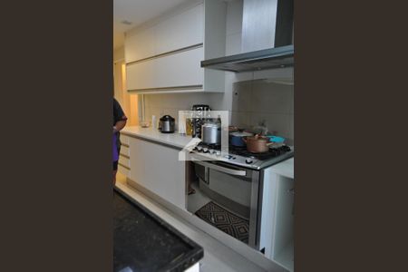 Apartamento à venda com 144m², 3 quartos e 2 vagasCozinha - Armários