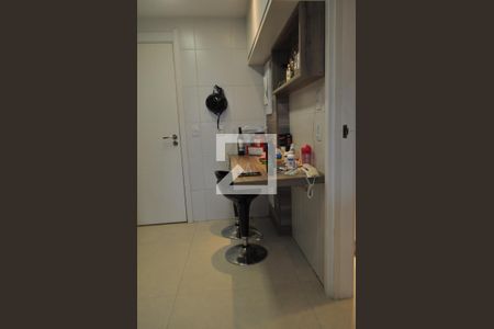 Apartamento à venda com 144m², 3 quartos e 2 vagasCozinha - Armários