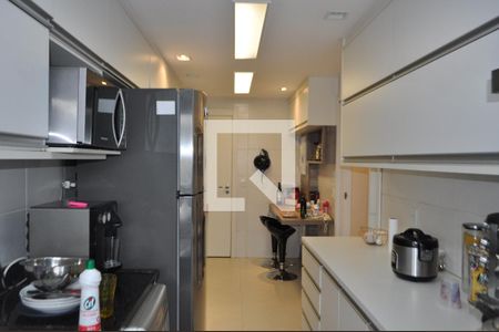 Apartamento à venda com 144m², 3 quartos e 2 vagasCozinha - Armários